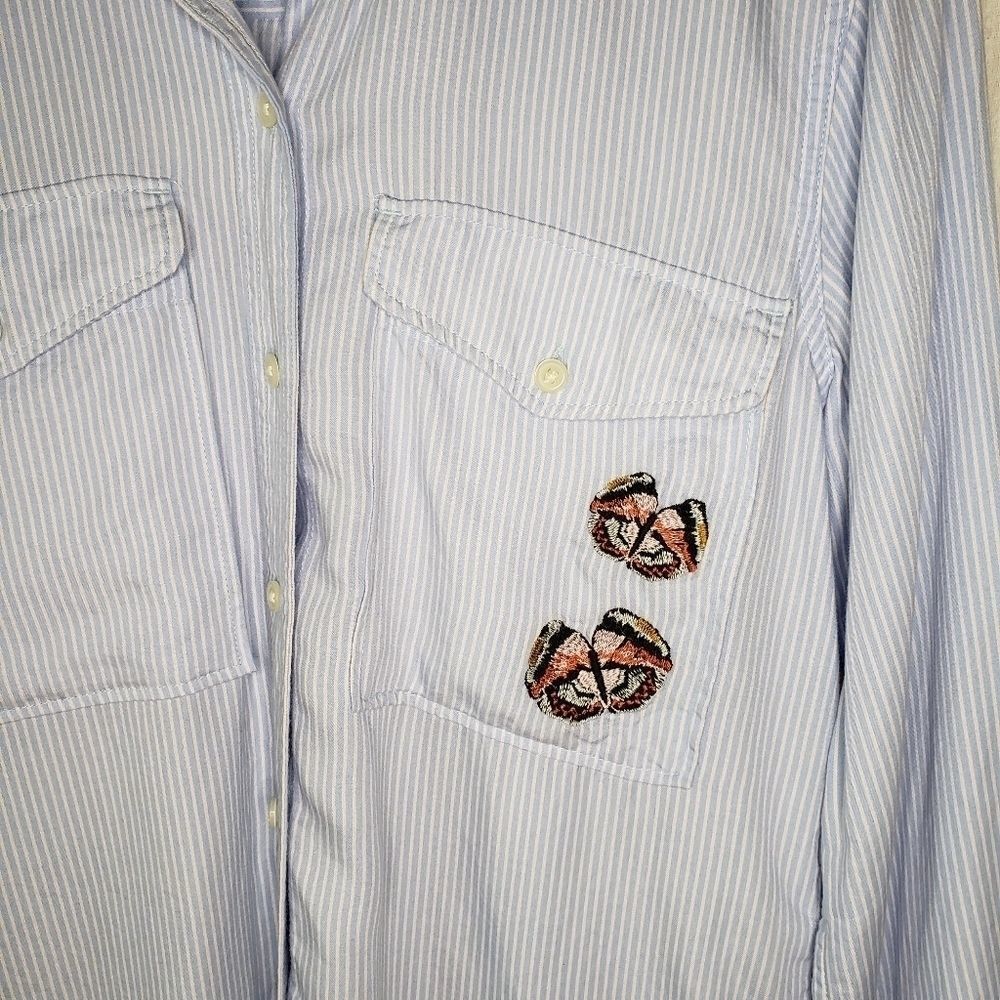 Vintage • Gap butterfly button down - Picture 3 of 11